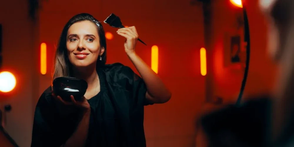 Zelf je haar verven? Zo doe je het in 7 makkelijke stappen